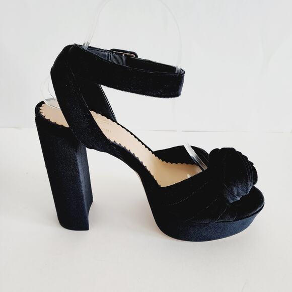 Antonio Melani Black Velvet Open Toe Platform Sandals Heels Rose Accent Size 9 - Picture 4 of 12